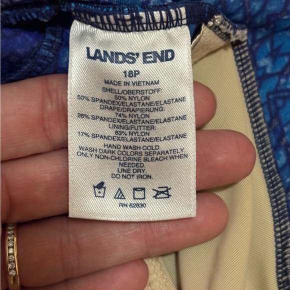 Lands End One Piece Swimsuit SlenderSuit Tummy Control Beachy Coastal Blue 18P - Picture 5 of 8